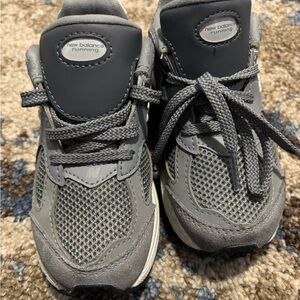 New Balance Kids Sneakers in Gray